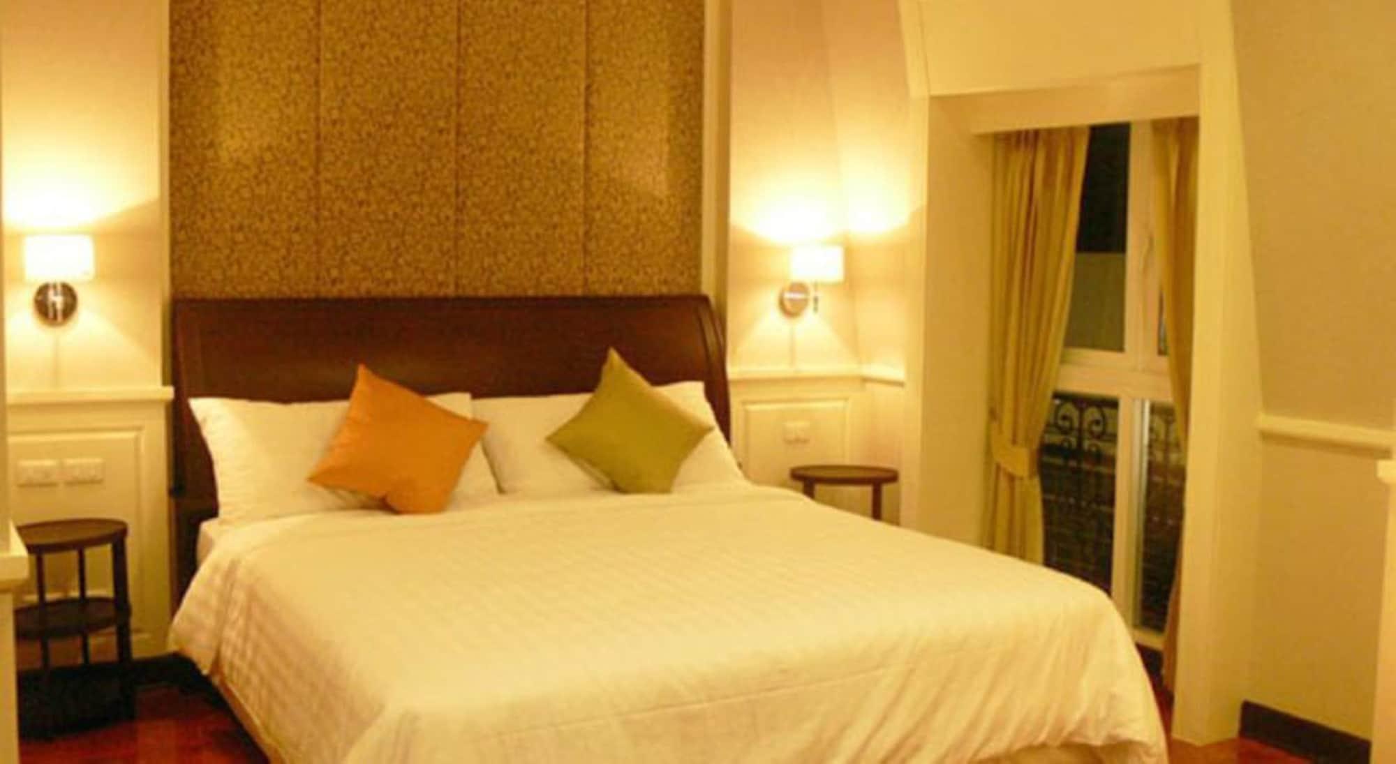 Aurum The River Place Bangkok Exterior photo