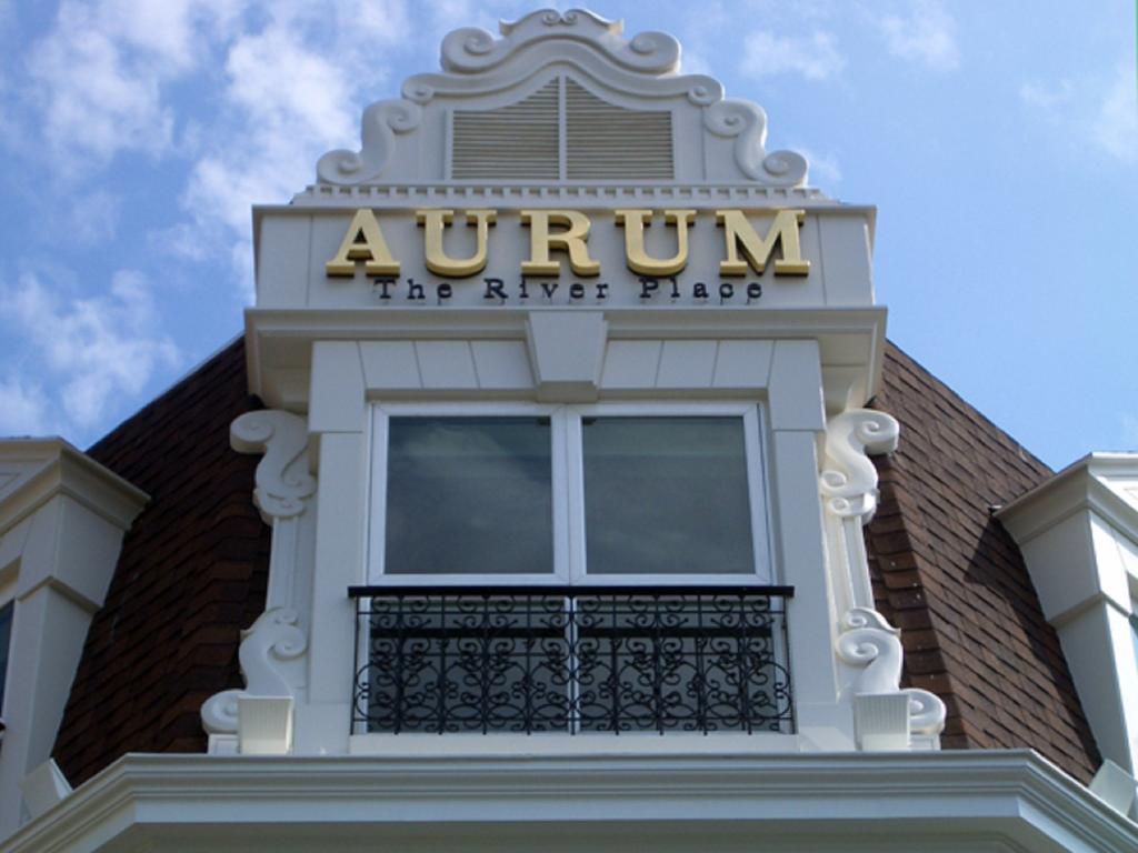 Aurum The River Place Hotel Bangkok Exterior photo